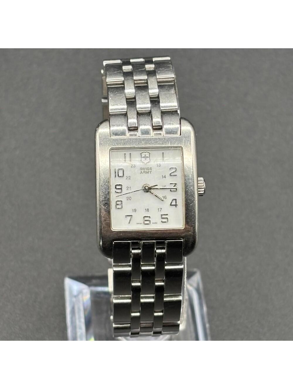 Victorinox Swiss Army Alliance Ladies Rectangle 5-Jewels 22mm Watch Silver-Tone